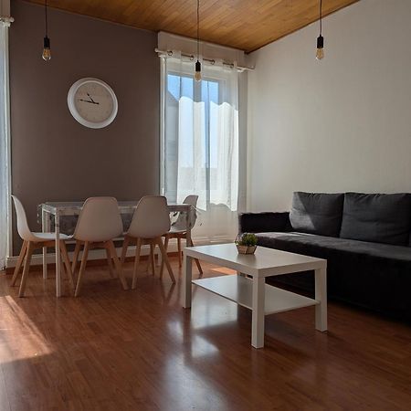 Le Mirage - Appartement 2 Chambres, Salon, Cuisine Equipee, Parking Et Wifi Gratuit Mulhouse Exteriör bild