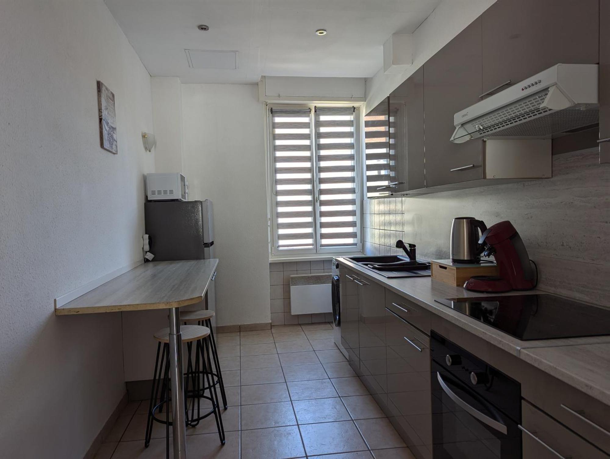 Le Mirage - Appartement 2 Chambres, Salon, Cuisine Equipee, Parking Et Wifi Gratuit Mulhouse Exteriör bild